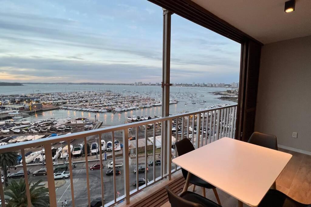 Apartamento Moderno Con Excelente Vista Al Puerto Lejlighed Punta del Este Eksteriør billede